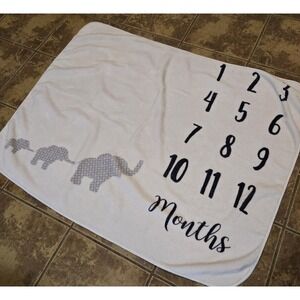 Novo Baby Milestone Blanket -‎ Elephants
